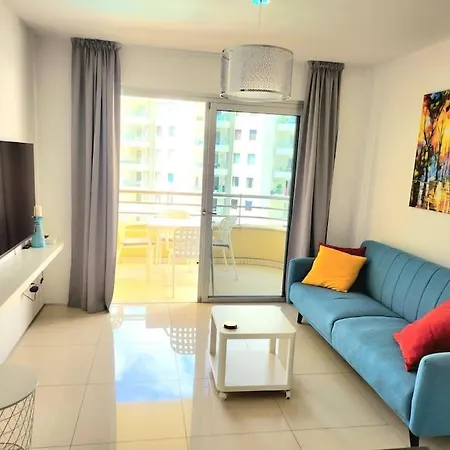 Апартаменты Fantastic 3-room Holiday