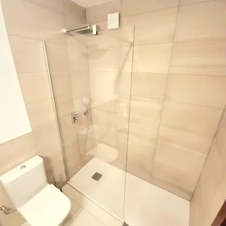 Апартаменты Fantastic 3-room Holiday